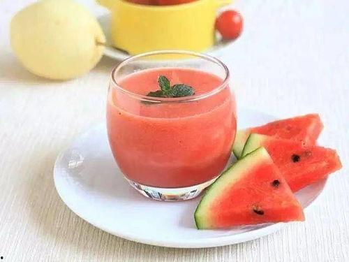 好孕妈妈吃瓜,揭秘孕期饮食那些事儿