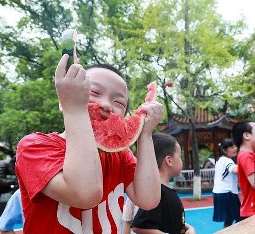 吃瓜社团头像高清,揭秘吃瓜社团高清头像背后的故事