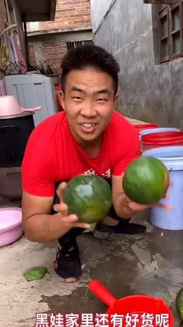 精神小伙吃瓜qq,揭秘网络热点的背后故事