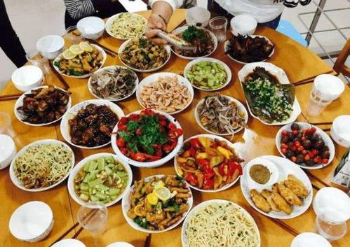 美女请客吃烤红瓜